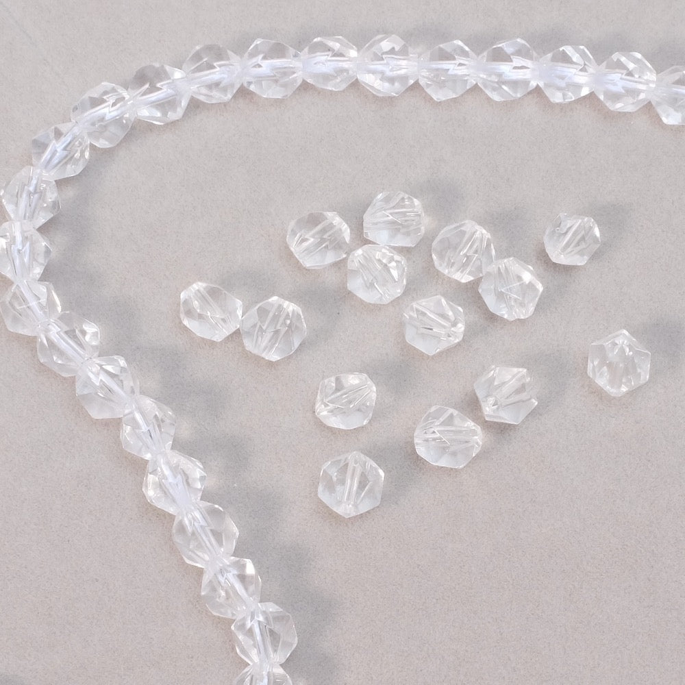 6 perles naturelles polygones 6mm en Cristal de roche