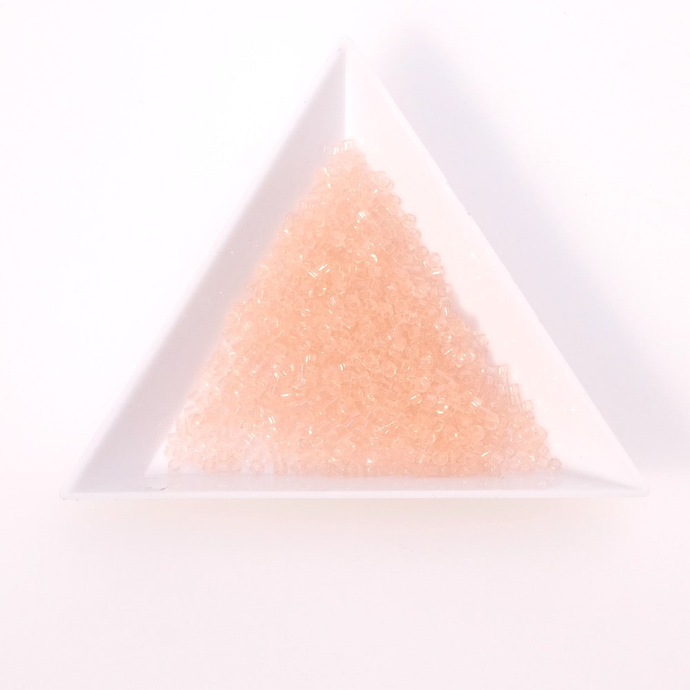 5 grammes de perles Miyuki Délica 11/0 Transparent Pink Mist DB1103