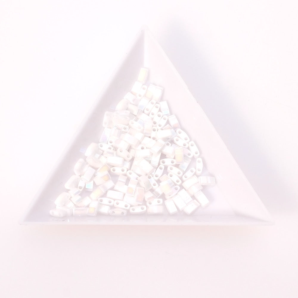 5 grammes de perles Miyuki Half Tila Beads HTL-471 Pearl White Opaque