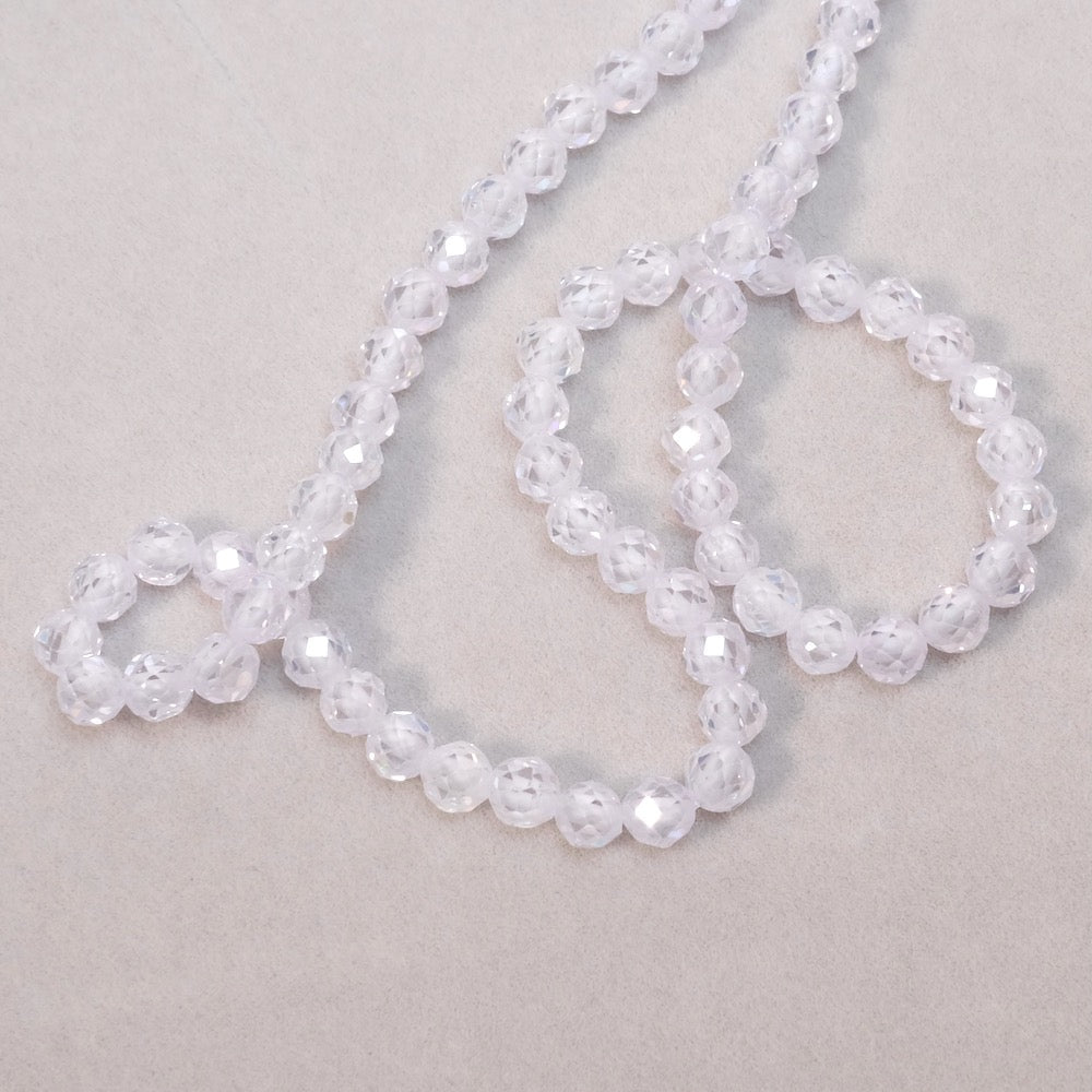 10 perles ronde facettée 4mm en Oxyde de Zirconium ou Zircone cubique