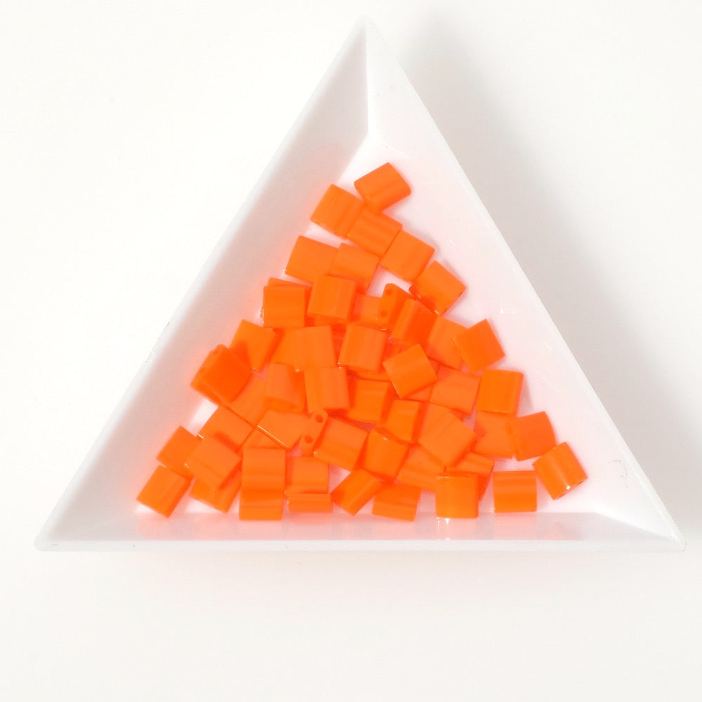 5 grammes de perles Miyuki Tila Beads 5mm TL-0406 Opaque Orange