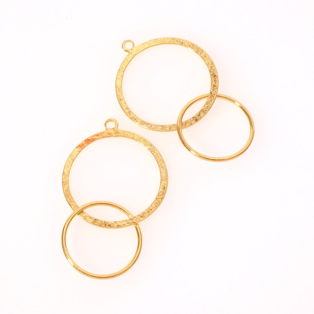 Pendentif anneaux enlacés en laiton Doré à l'or fin 24K Premium