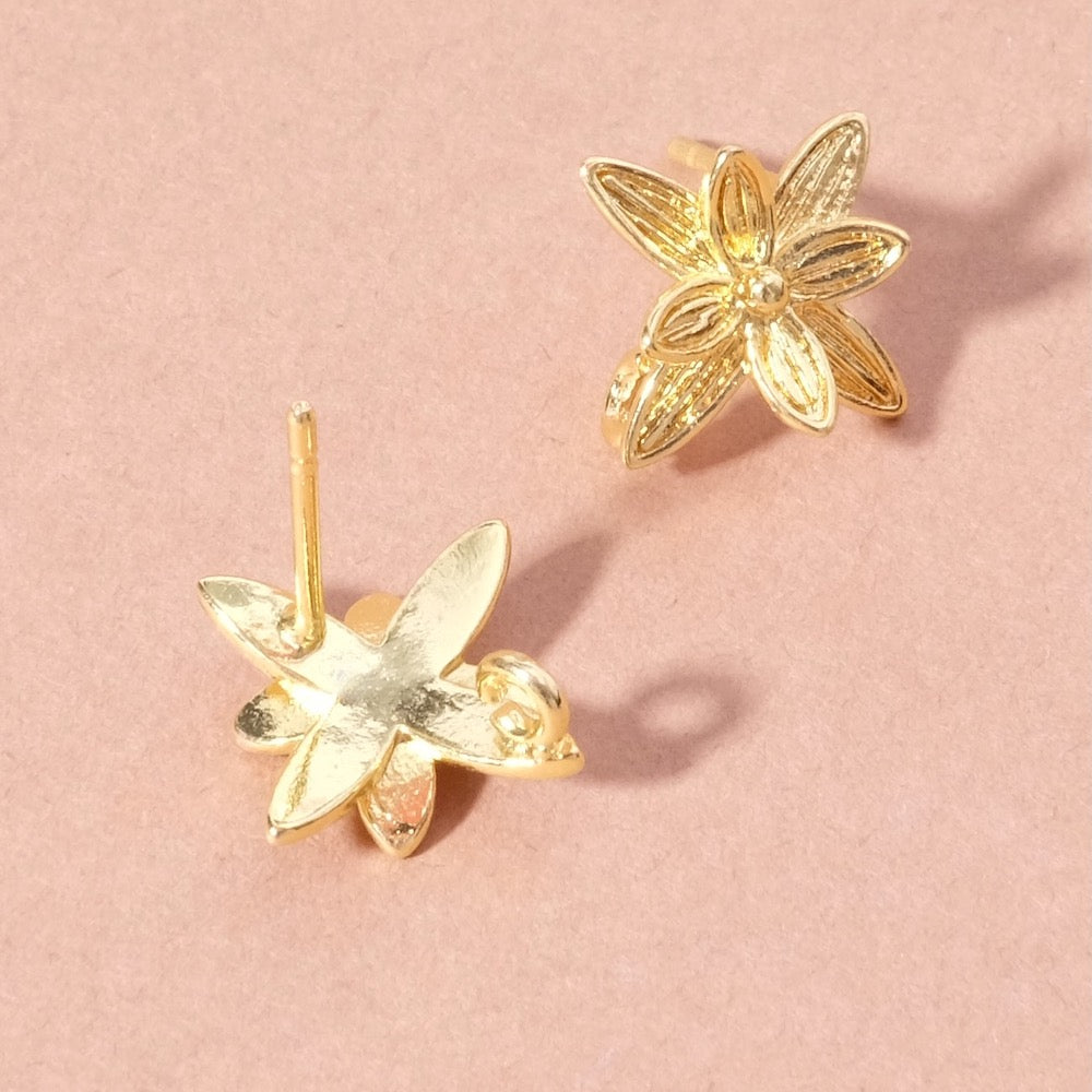 Boucles d'oreilles clous fleur en laiton doré à l'or fin 24K Premium, la paire