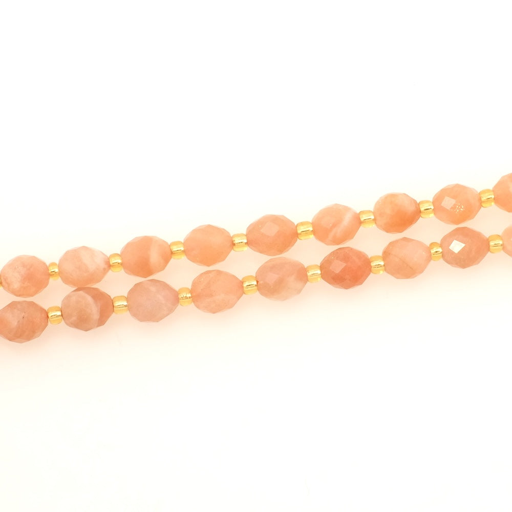 Fil de Perles naturelle ovale facettée 7 x 8mm en Pierre de Lune Feldspath