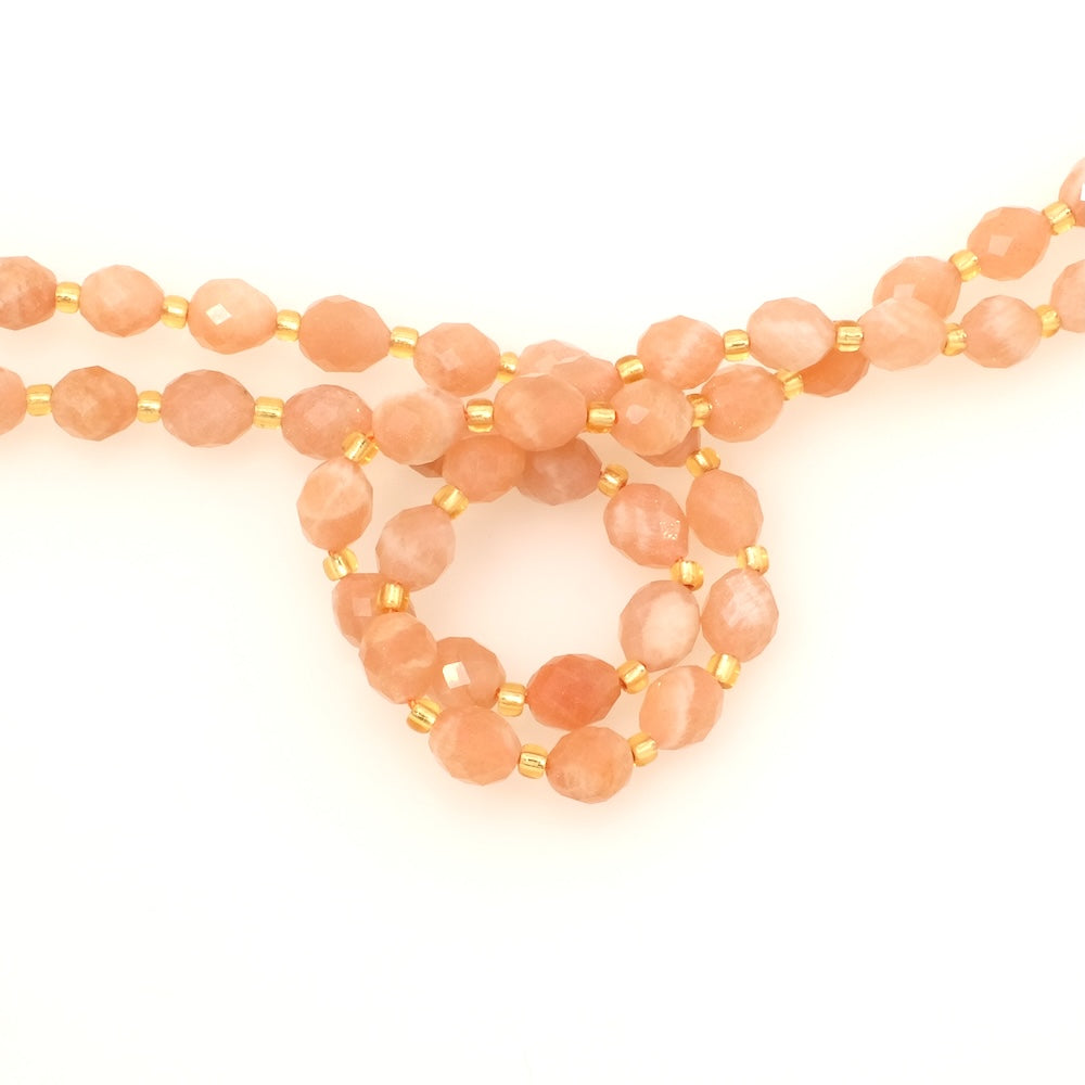 Fil de Perles naturelle ovale facettée 7 x 8mm en Pierre de Lune Feldspath