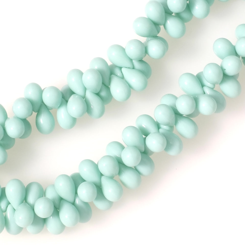 Fil de perles de Bohème gouttes 6x9mm Vert menthe opaque