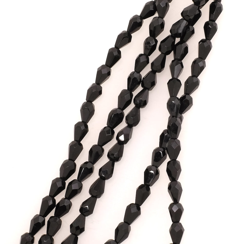 Fil de perles de Bohème gouttes 7x5mm noir opaque