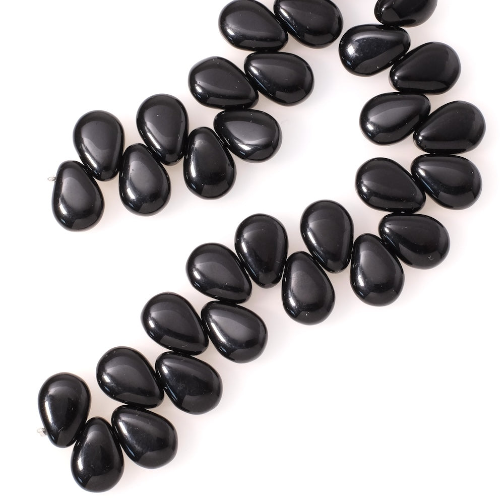 Fil de perles de Bohème gouttes plates 13 x 10mm noir opaque