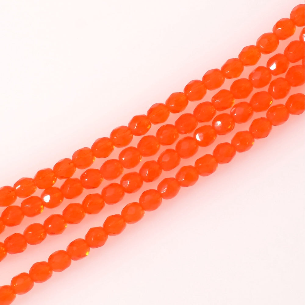 Fil de perles de Bohème rondes facettées 5mm rouge orange transparent