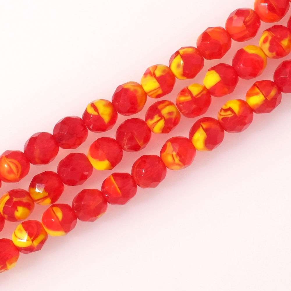 Fil de perles de Bohème rondes facettées 8mm rouge marbré jaune