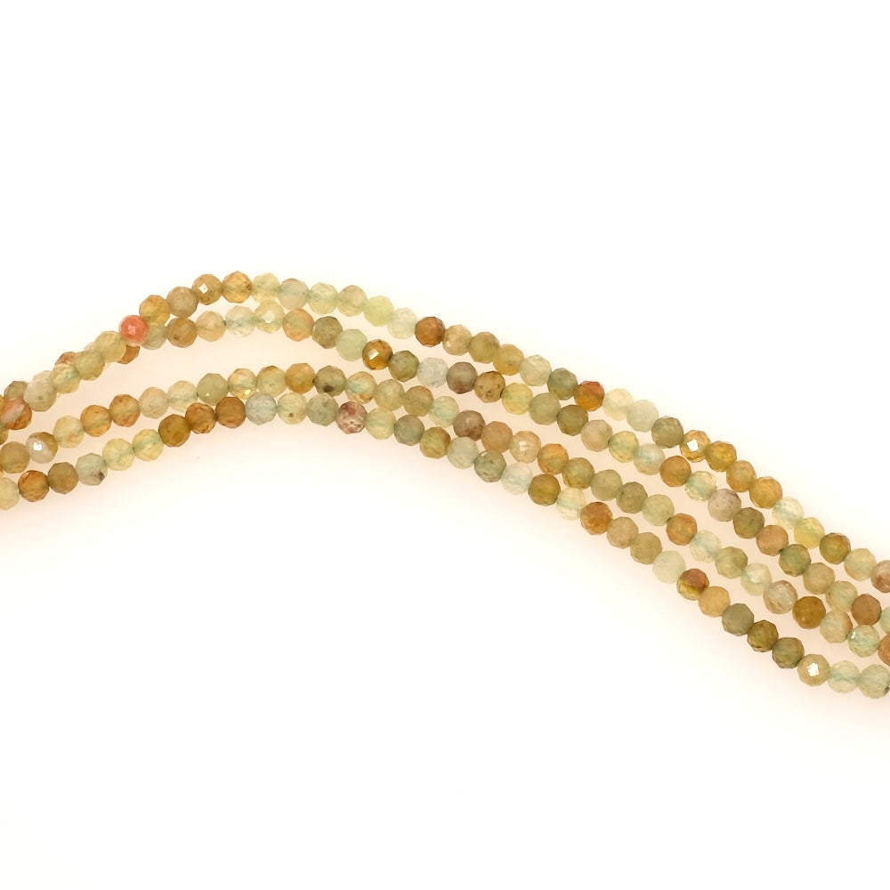 Fil de perles naturelles rondes facettées 3mm en Grenat vert