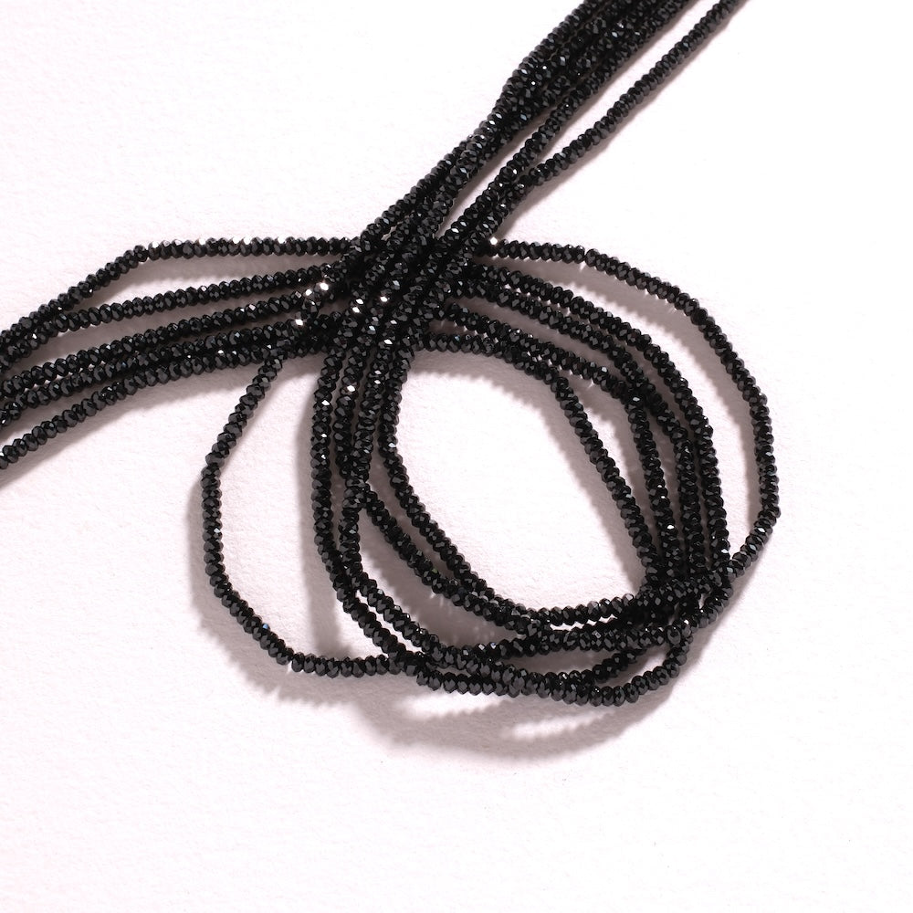 Fil de perles rondelles facettées 2 mm en spinelle noire naturelle