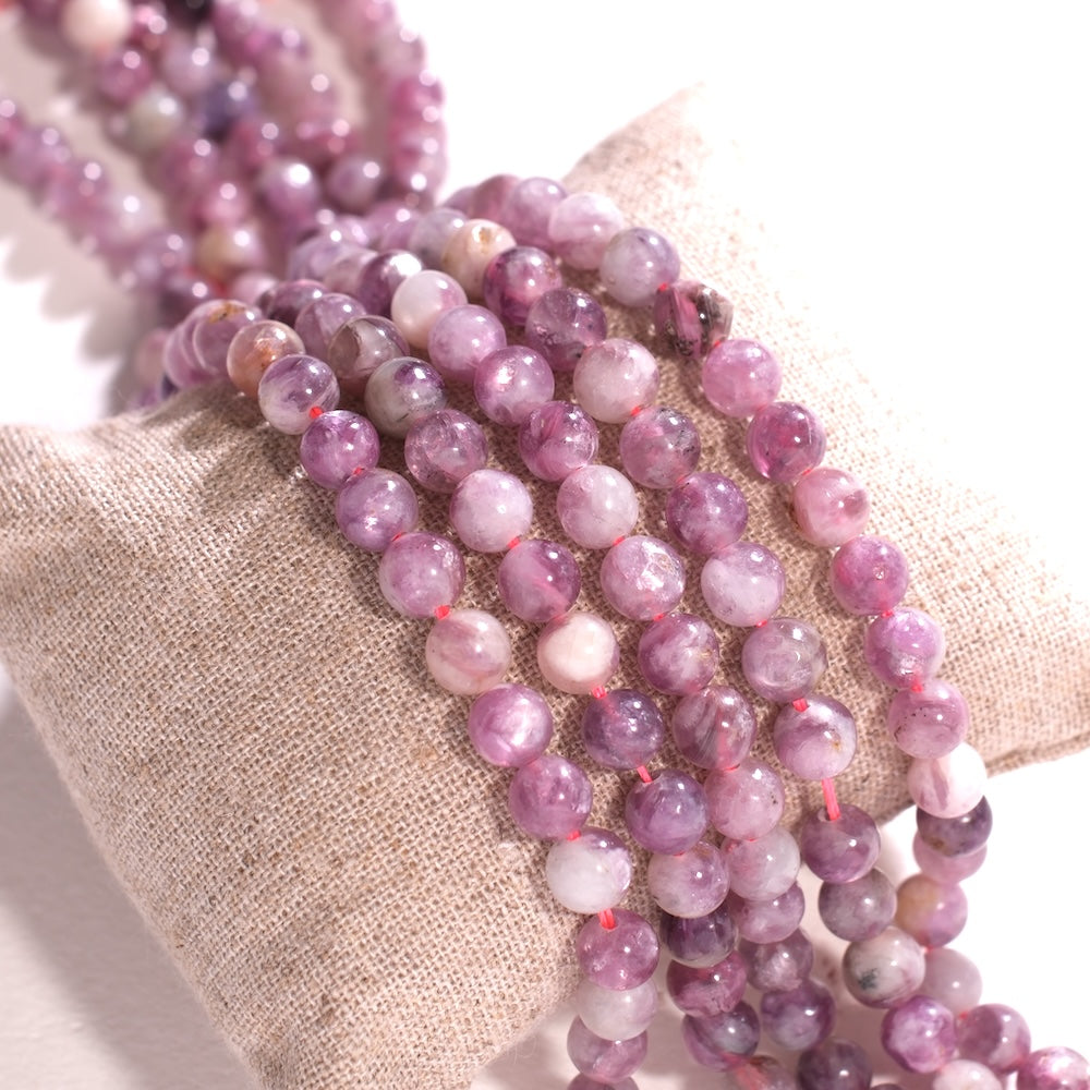 Fil de perles rondes 7 mm en lépidolite naturelle violet lilas (mica violet)