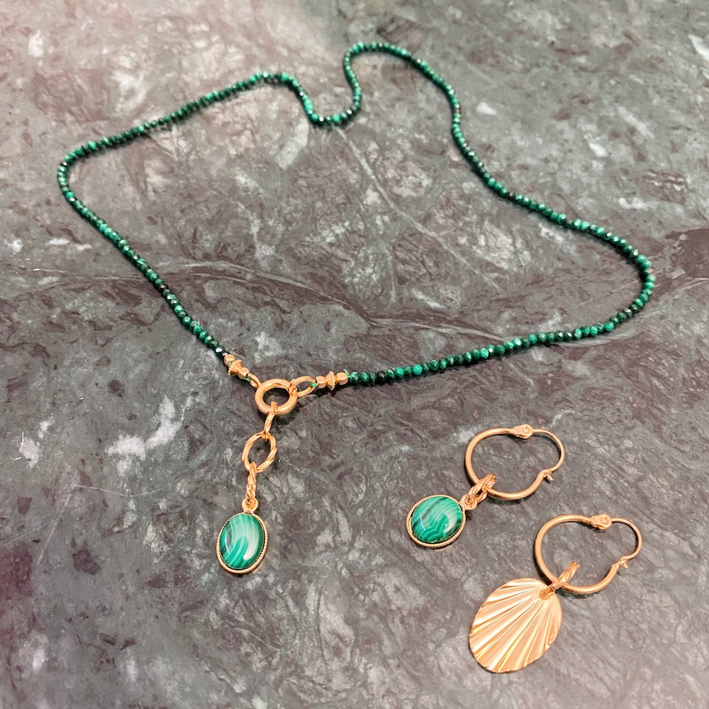 Exemple de création : Choker Malachite – tuto Perles Corner