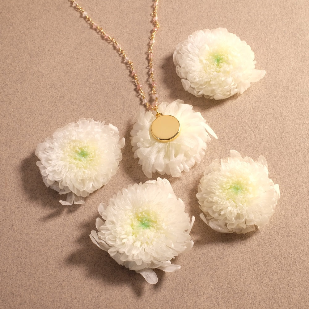Pendentif Fleur stabilisée champêtre Blanc vert en laiton doré à l'or fin 24K Premium