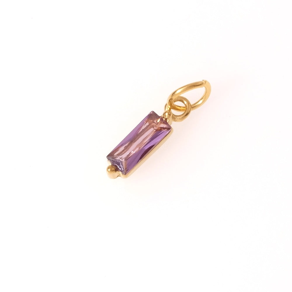 Pendentif rectangle serti en Oxyde de Zirconium violet en acier inoxydable 304 Doré