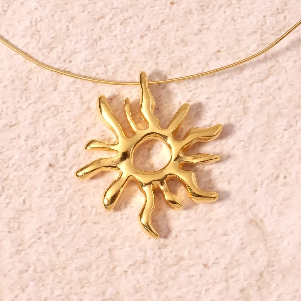 Pendentif soleil d'été en Zamak doré Or 24K