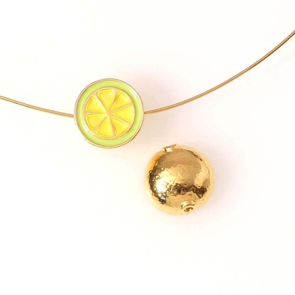 Perle citron Lime émaillé en Zamak doré Or 24K