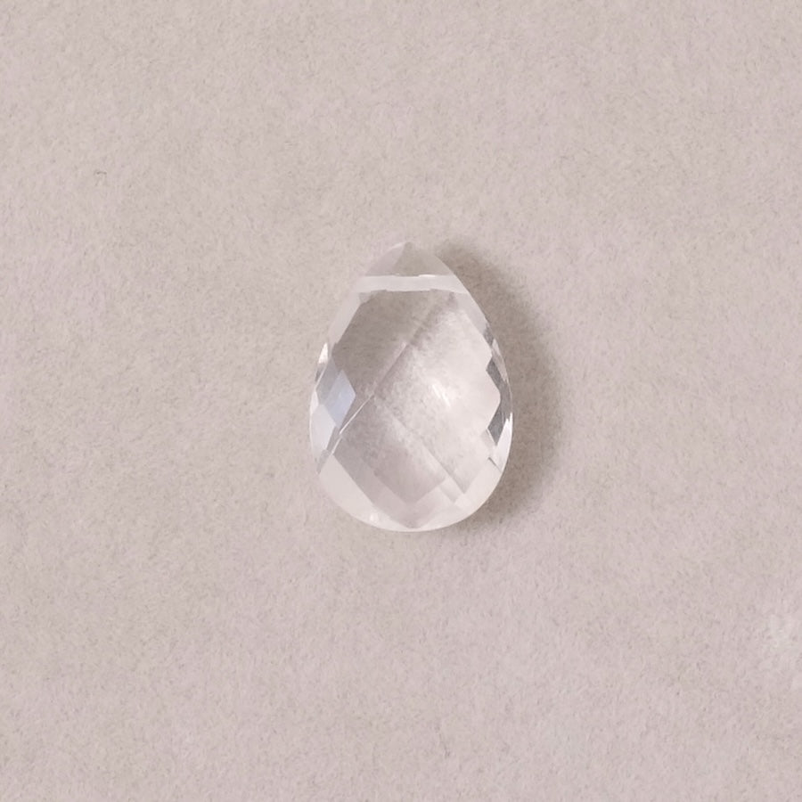 Perle goutte facettée 15 x 10mm en  pierre naturelle Quartz Cristal de roche