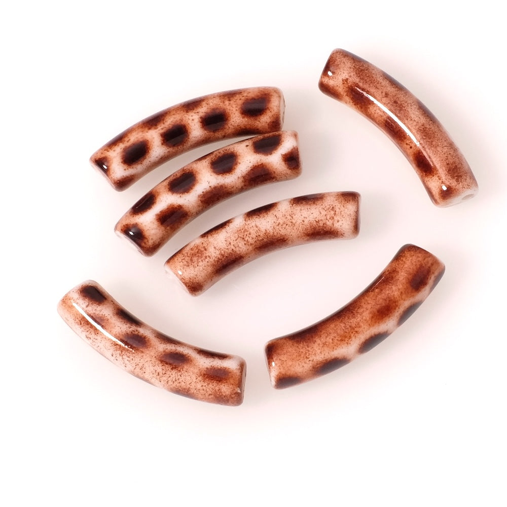 Perle tube incurvée Diamètre 8mm en acrylique léopard