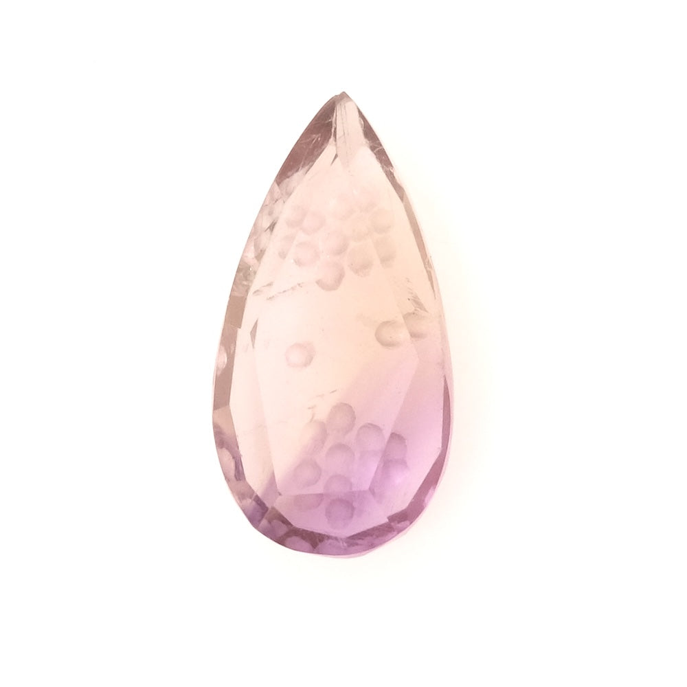 Pierre facettée gravée motif floral goutte 25 x 13mm en Améthyste