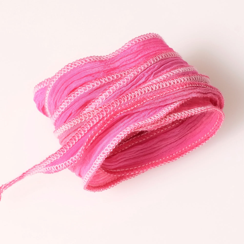 Ruban de soie teint à la main nuance de roses