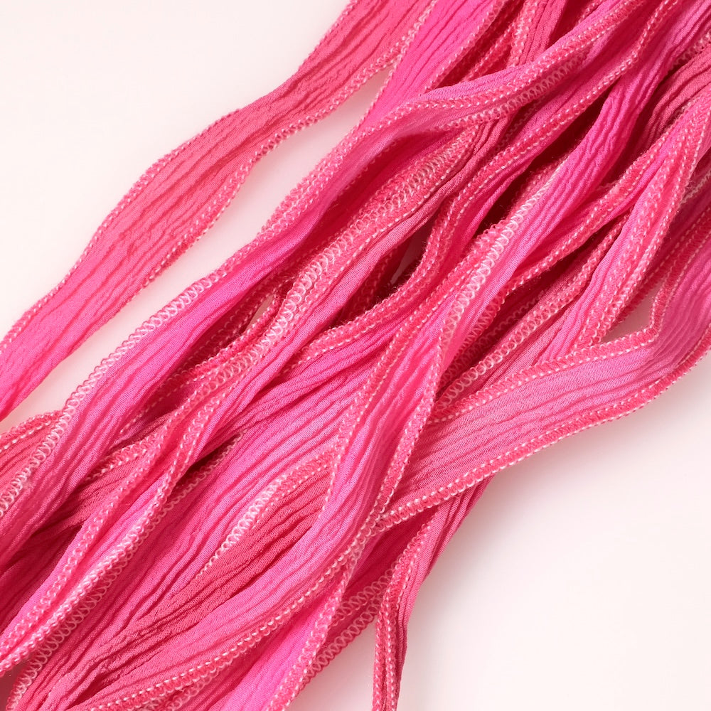 Ruban de soie teint à la main nuance de roses