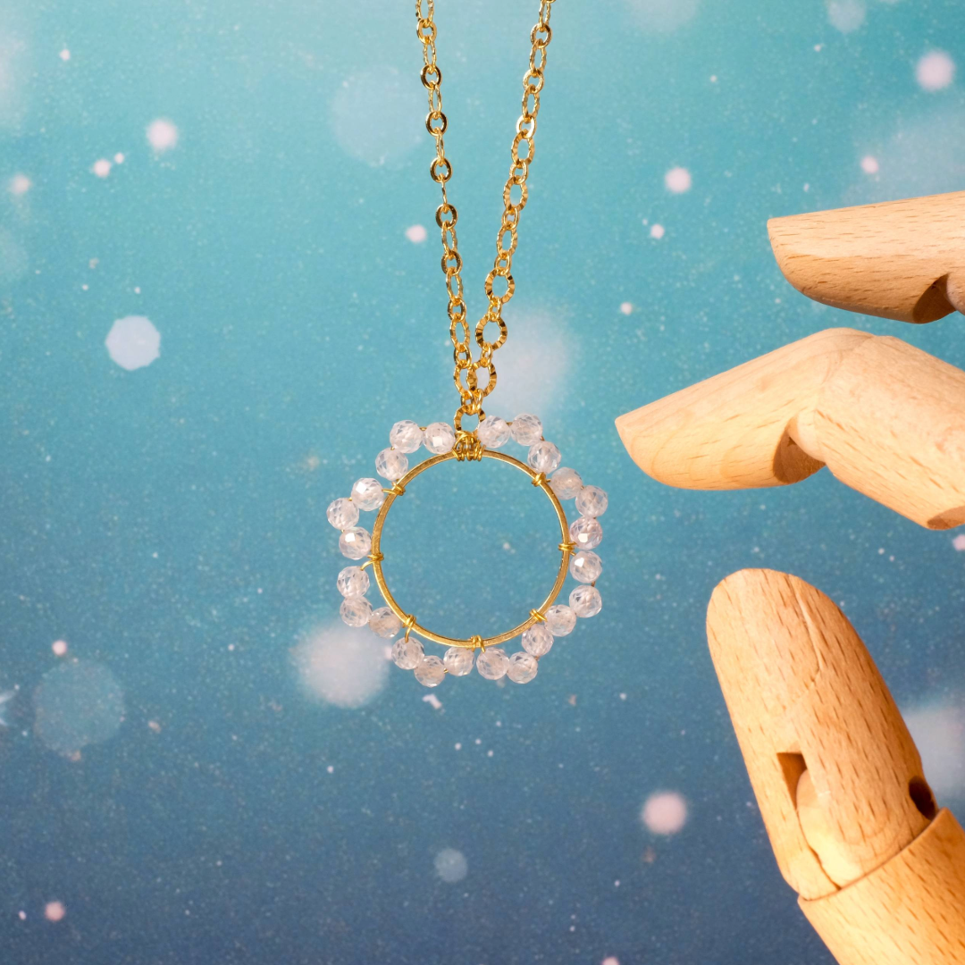 Exemple de création : Collier Flocon de neige – tuto Perles Corner
