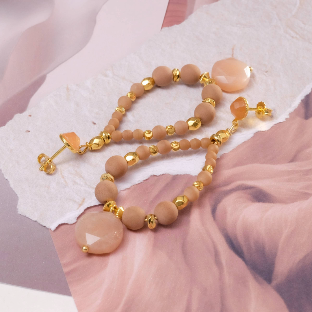 Exemple de création : Boucles d'oreilles Mocha Mousse – tuto Perles Corner