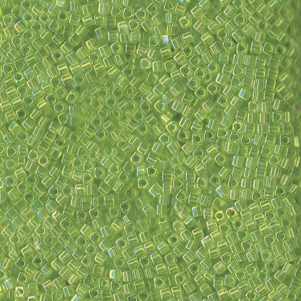 Perles Miyuki Cube 1,8 mm chartreuse transparent AB SB0258