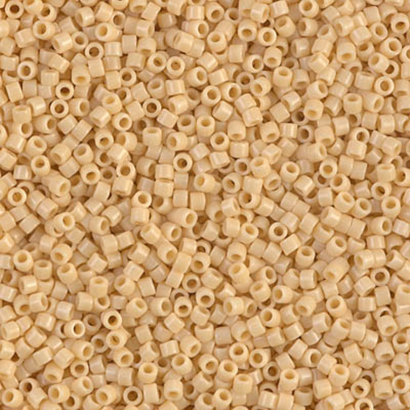 Perles Miyuki Delica 11/0 poire opaque DB1131