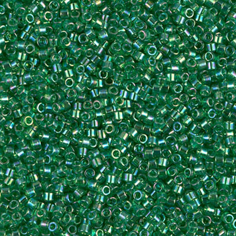 Perles Miyuki Delica 11/0 vert transparent AB DB0152