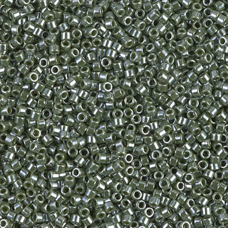 Perles Miyuki Delica 11/0 avocat opaque lustré DB1566
