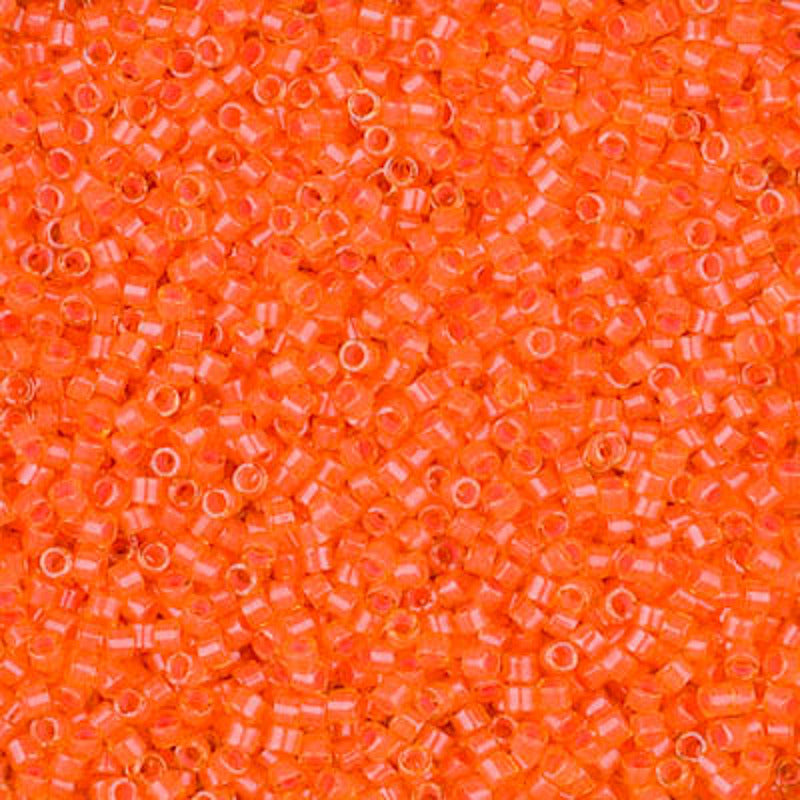 Perles Miyuki Delica 11/0 orange vif lumineux DB2047