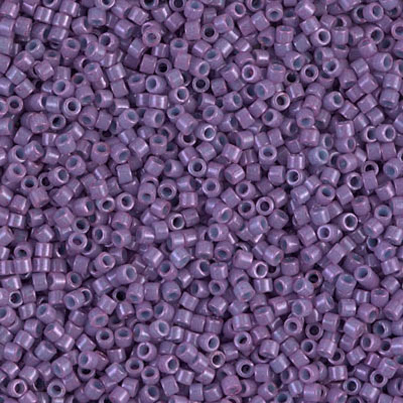Perles Miyuki Delica 11/0 lavande opaque teinté DB0660