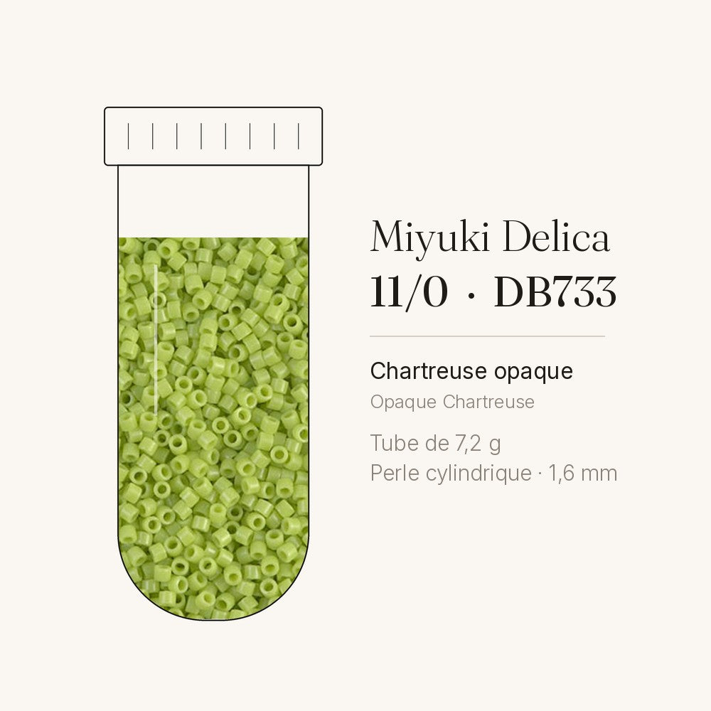 Tube de 7,2 g de perles Miyuki Delica 11/0 DB0733 chartreuse opaque