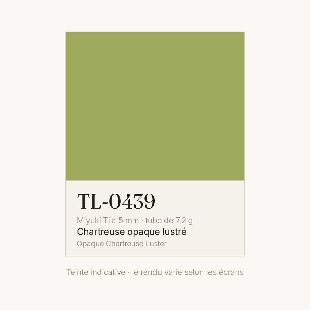 Nuancier de la teinte chartreuse opaque lustré Miyuki Tila 5 mm TL-0439