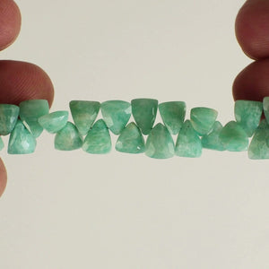 Vidéo des perles triangles facettées en amazonite naturelle