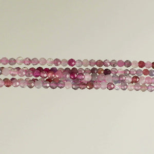 Vidéo du fil de perles en spinelle multicolore facetté 4 mm, tons framboise