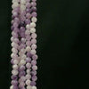 Vidéo du fil de perles rondes facettées 5 mm en lépidolite naturelle, nuances lilas et violet
