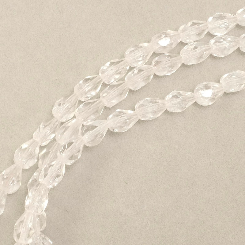 Fil de perles de Bohème gouttes 7x5mm transparent