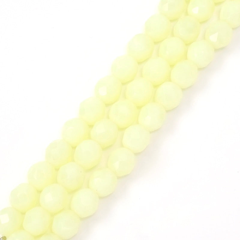 Fil de perles de Bohème rondes facettées jaune pastel opaque 8mm