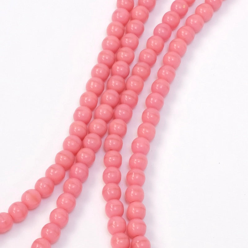 Fil de perles de Bohème rondes 4mm rose clair opaque
