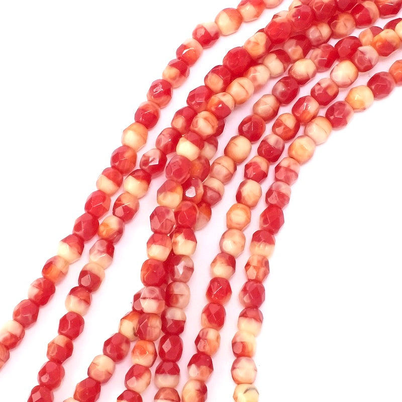 Fil de perles de Bohème rondes facettées 4 mm nuances de rouge et crème
