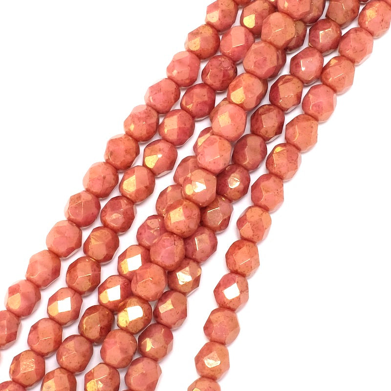 Fil de perles de Bohème rondes facettées 6mm rose irisé doré