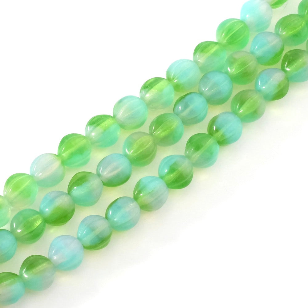 Fil de perles de Bohème rondes striées 6mm vert et bleu