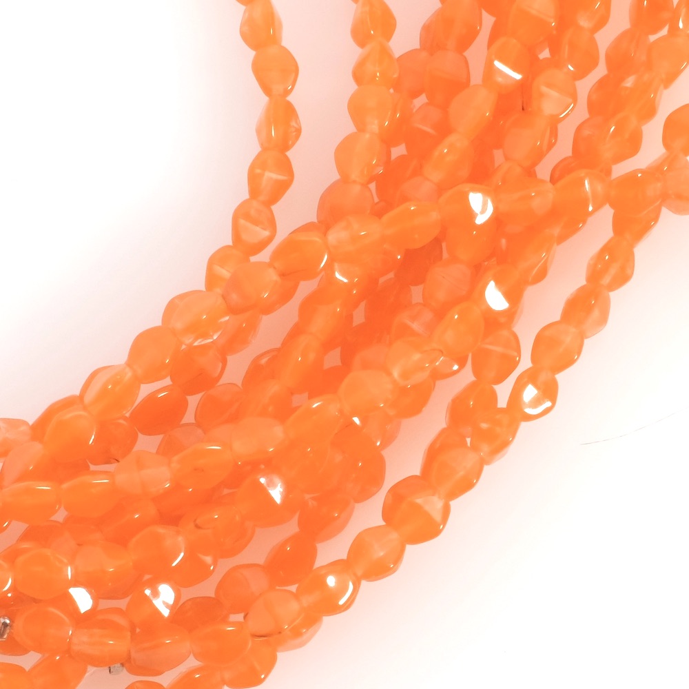 Fil de perles de Bohème Olives facettées 5mm orange