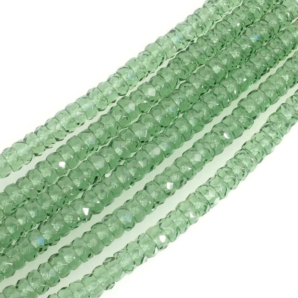 Fil de perles de Bohème rondelles facettées 3x6mm vert foncé