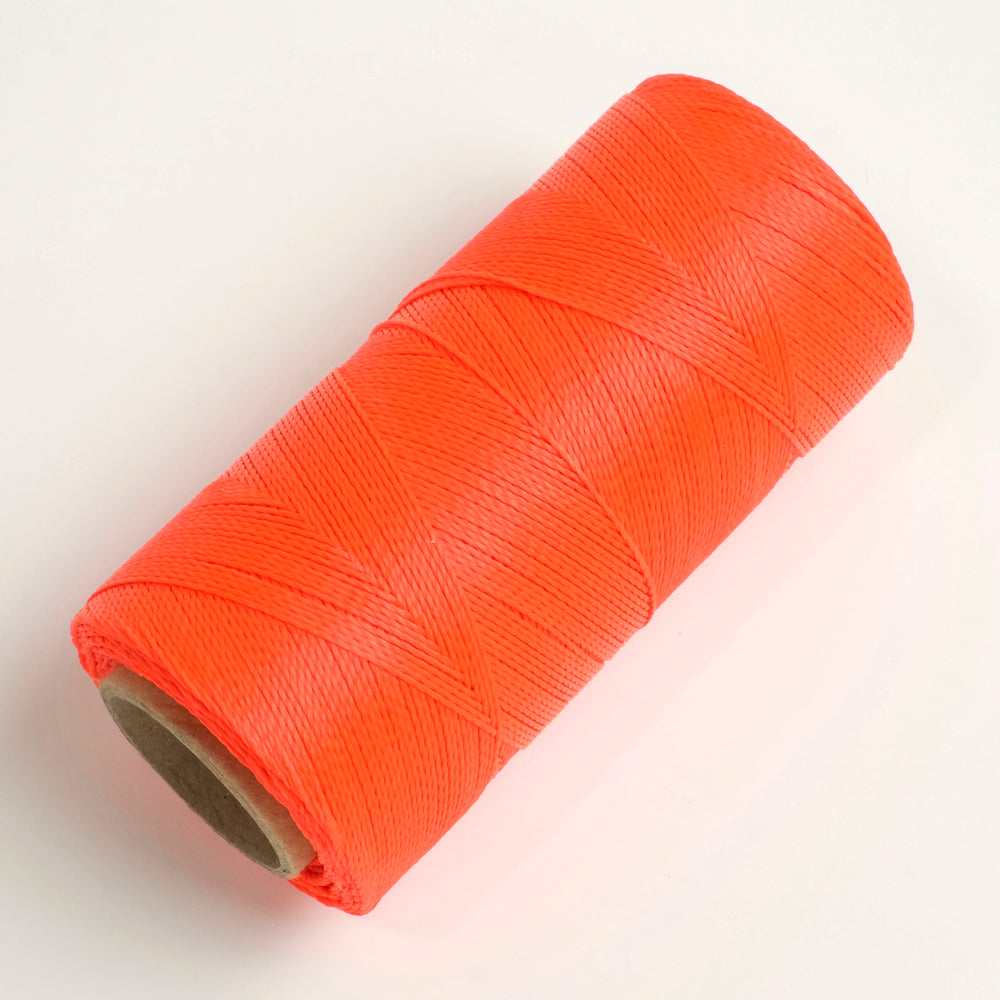 Bobine de fil ciré Linhasita 0,5mm pour micro macramé - Orange Fluo