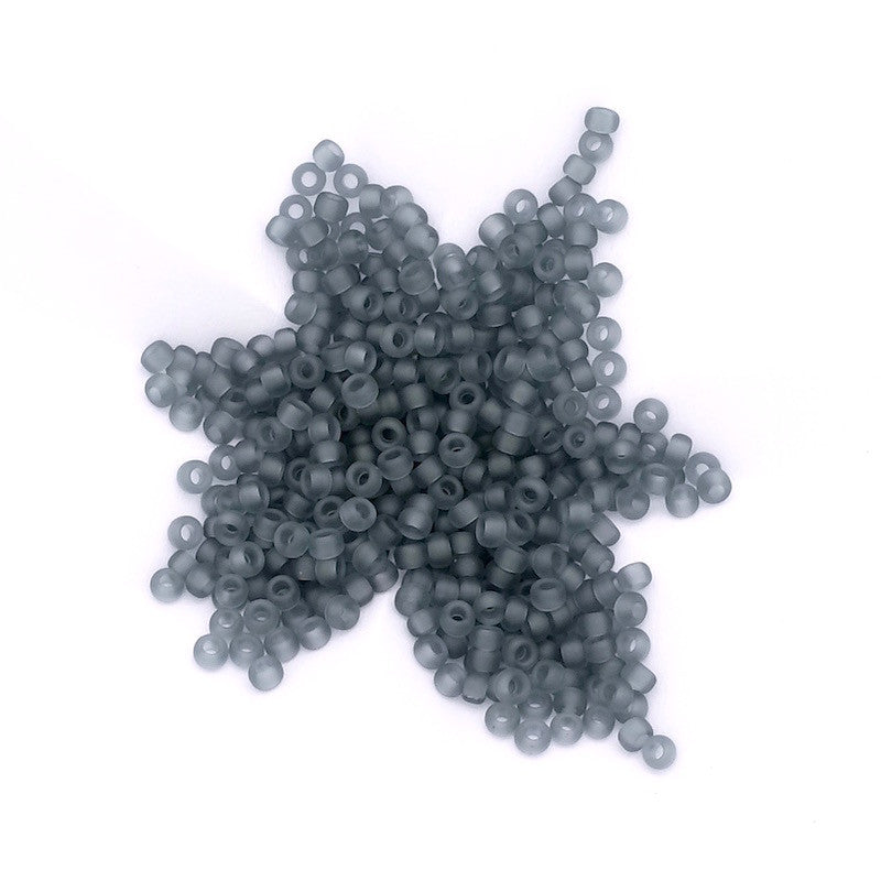 8 grammes de perles Miyuki Rocailles 11/0  gris transparent mat N°152F